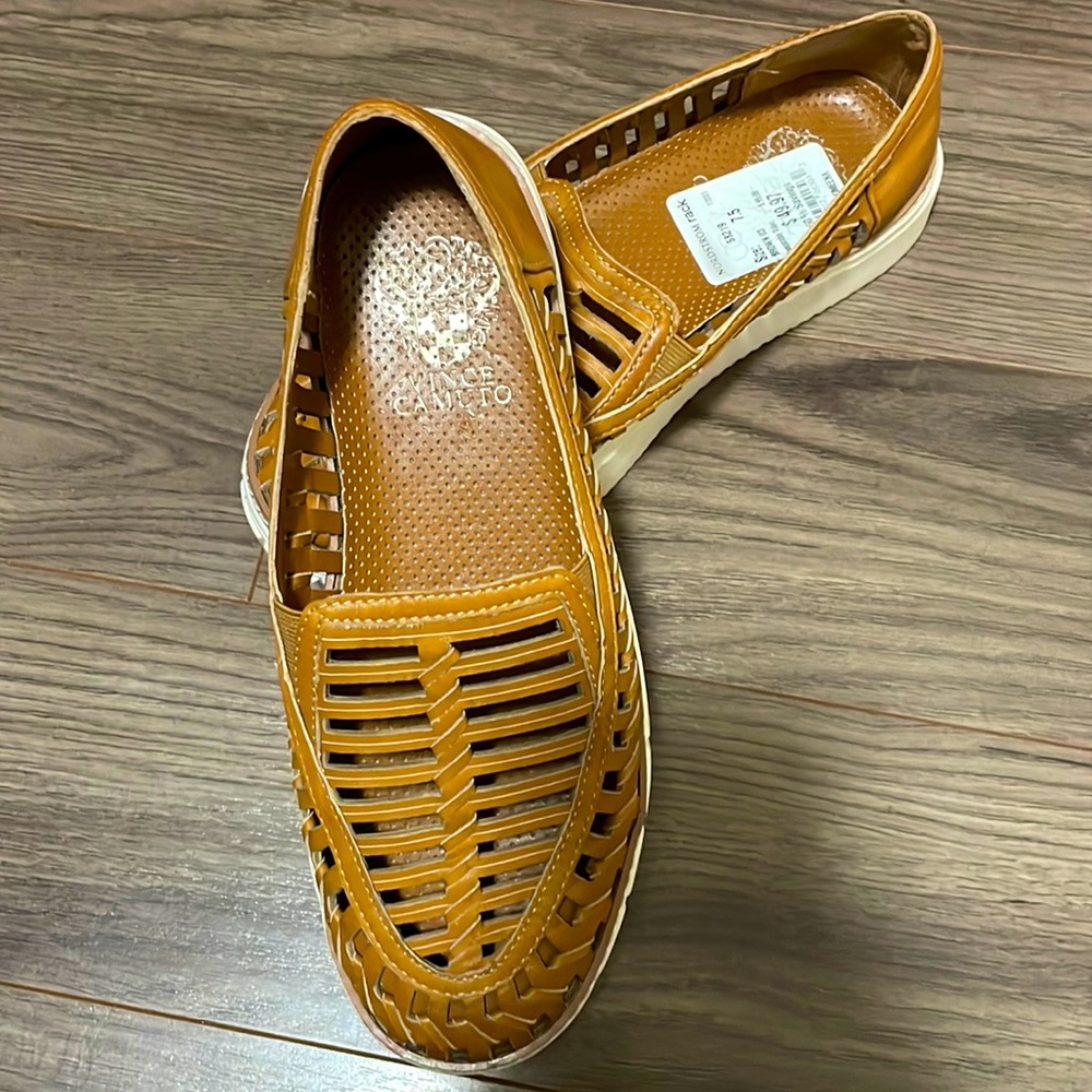 Super cute  Vince Camuto Woven Slip-On Shoes - Romeen